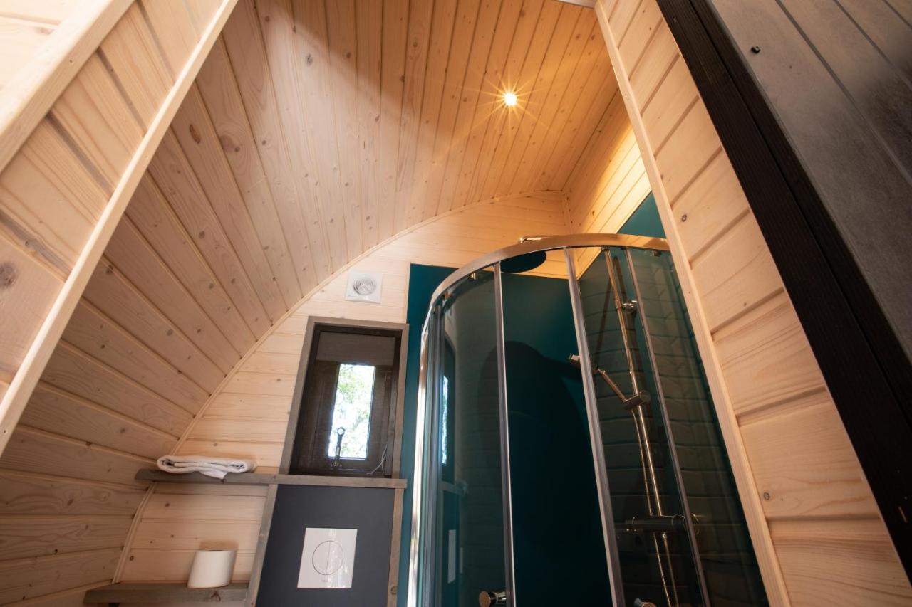 Pod Huisje Met Hottub Dokkum Exterior photo