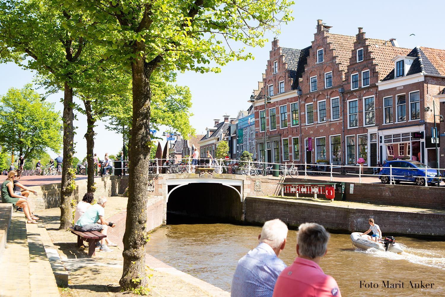Pod Huisje Met Hottub Dokkum Exterior photo